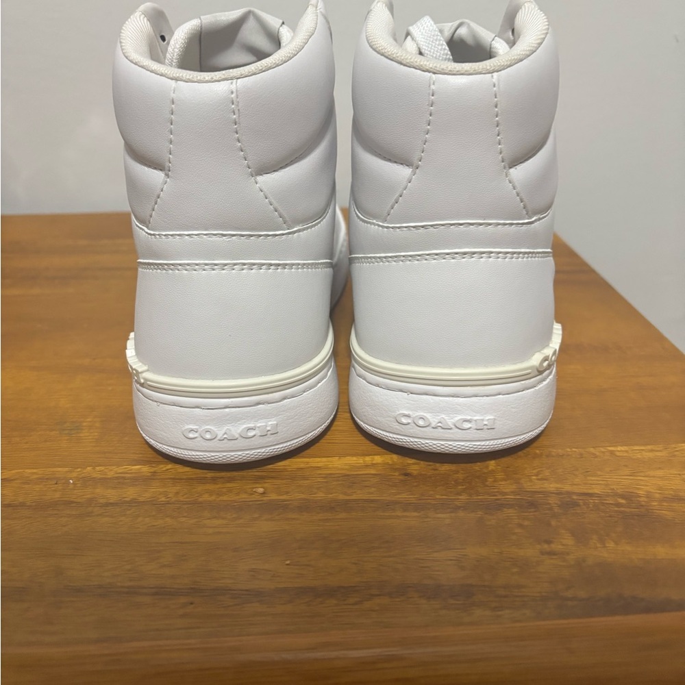 Coach Men's All-White Sneakers Size 9 - Picture 4 of 5